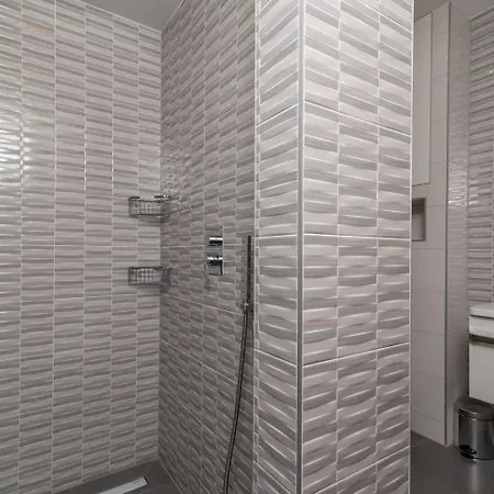 Apartament With Parking Space - 22505 Trogir