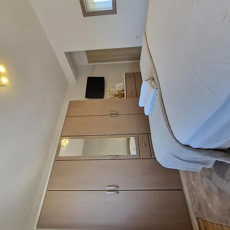 Apartament With Parking Space - 22505 *